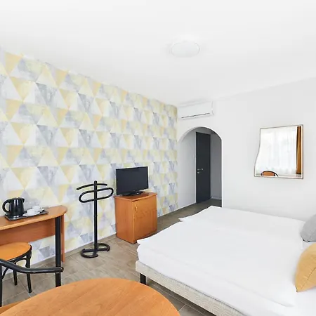 Lorelei Adults Only Bed & Breakfast