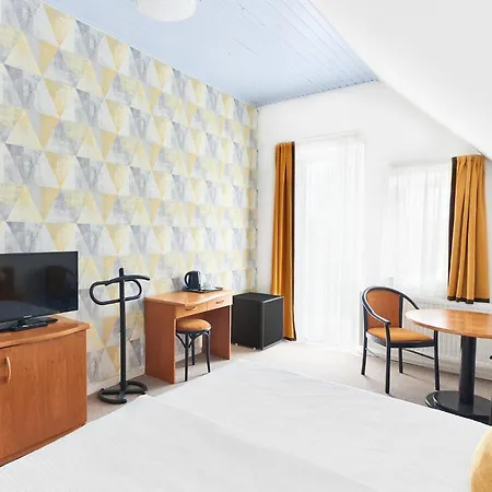 Lorelei Adults Only Gyenesdiás