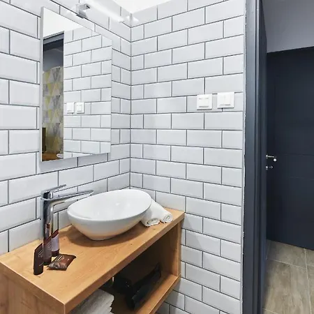 לינה וארוחת בוקר Lorelei Adults Only 4*