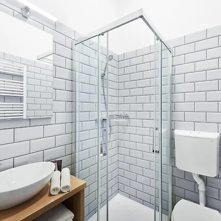 Lorelei Adults Only 4* גיינסדיאס