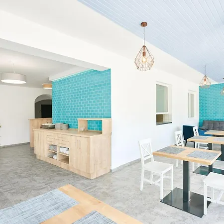 Lorelei Adults Only לינה וארוחת בוקר