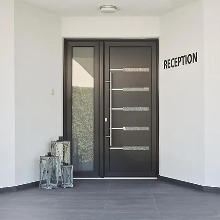 Lorelei Adults Only Gyenesdiás