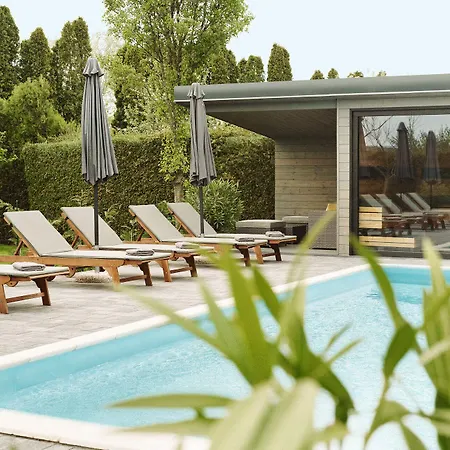 לינה וארוחת בוקר Lorelei Adults Only גיינסדיאס