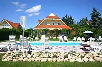 Bed & Breakfast Lorelei Adults Only Gyenesdias