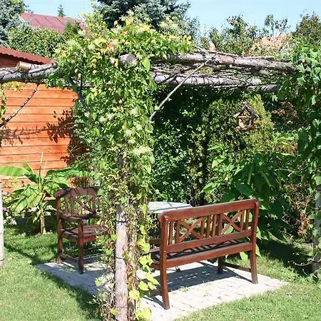 Lorelei Adults Only לינה וארוחת בוקר גיינסדיאס